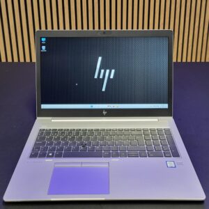 Hp 15,6/ i5 8th / 12GB DDR4 / 256 NVMe / Full HD