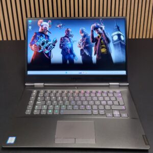 LEGION / i7 9750 / 16 GB / RTX 2070 Max-Q / 144 Hz
