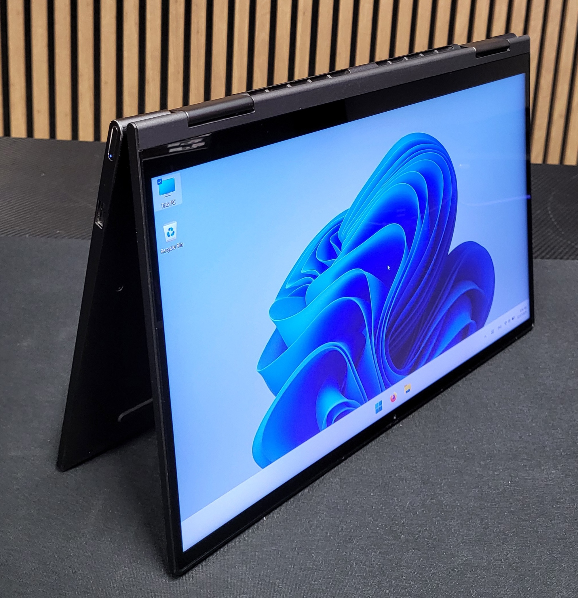Lenovo Yoga / i7 10510 / 16GB / 512GB NVMe / Touch