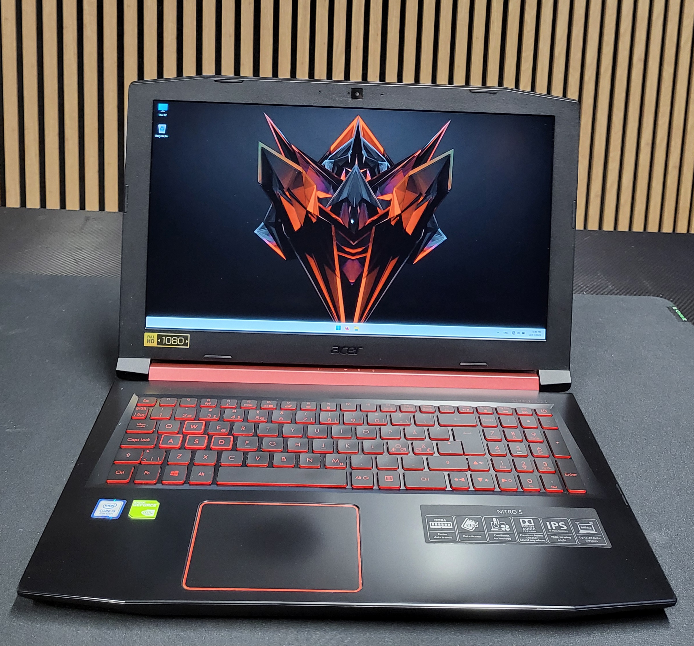 ACER 15,6/ i5 8250 /12 DDR4 / NVMe+HDD / 2GB Video