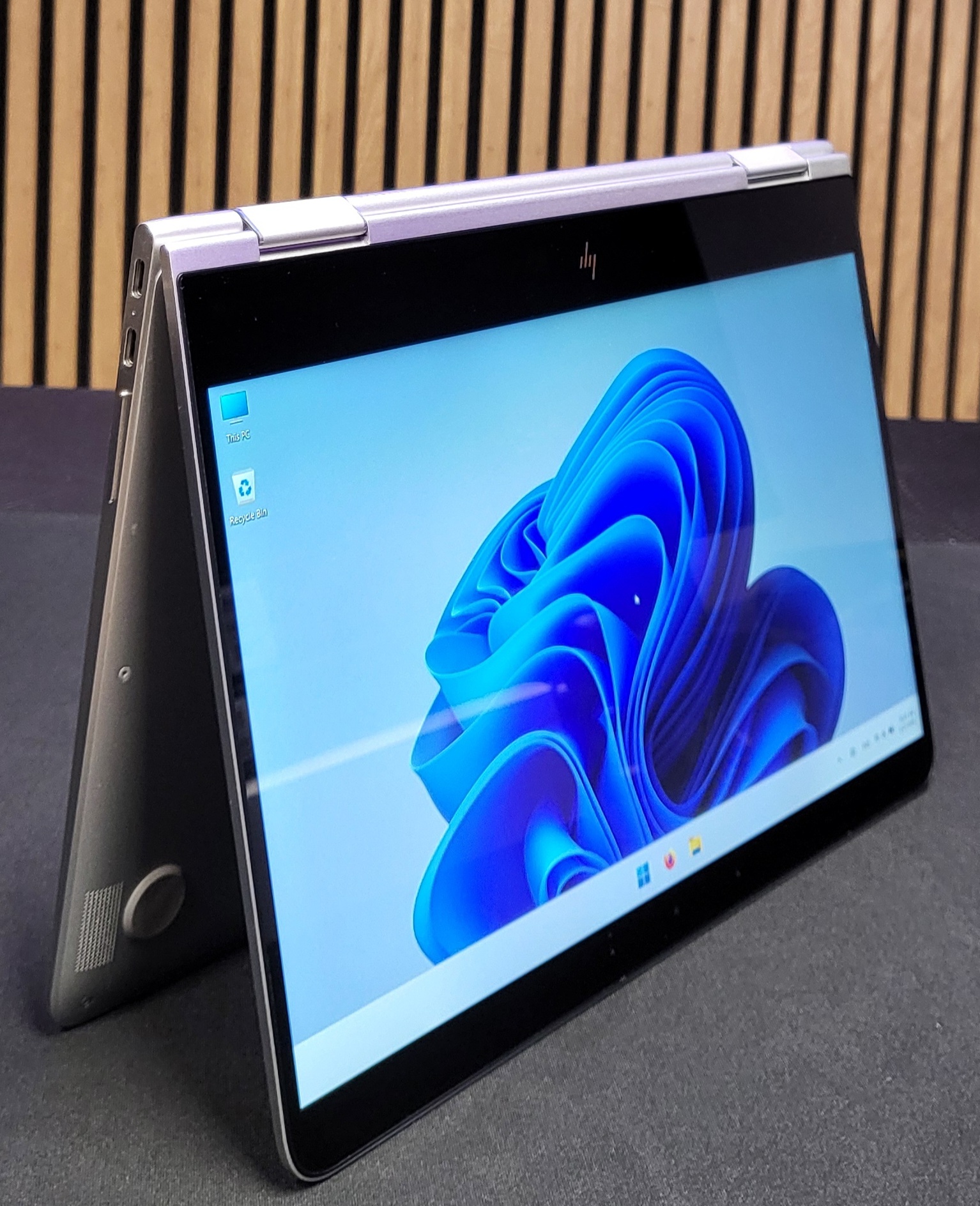 Hp Spectre / Intel i5 / 8GB /256 NVMe / FHD Touch