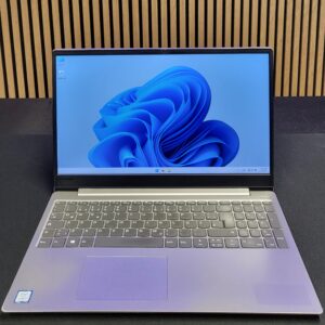 Lenovo 15,6 / i5 8250 / 12GB DDR4 / 256 SSD / FHD
