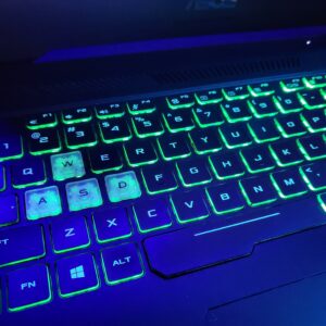 TUF Gaming 15,6 iPS 120 Hz / Ryzen 5 / NVMe / GTX