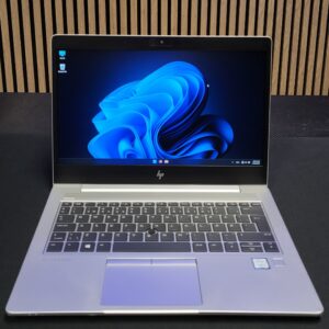 HP 830 G5 / i7 8565 / 12GB DDR4 / 256 NVMe / FHD