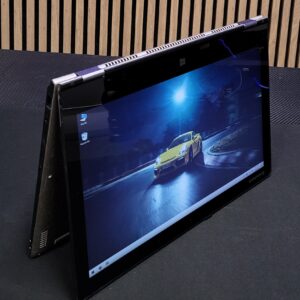 YOGA / Intel i5 / 8GB RAM / 256GB SSD / QHD+ Touch