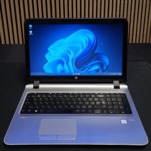 HP 15,6 / i7 6500 / 8GB DDR4 / 256 SSD / FHD
