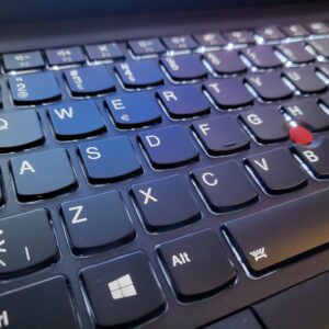 LENOVO T490 / i5 8265 / 12GB DDR4 /256 NVMe / FHD