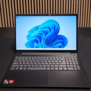 Naujas / Lenovo 15,6 / Ryzen 7320U / DDR5 / 2GB Video