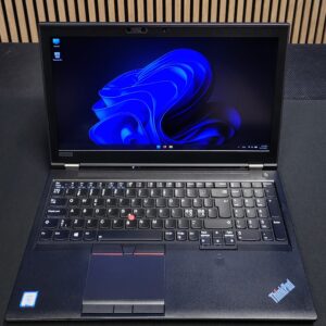 Lenovo 15,6 / i7 8850 / 32GB / 512 / Quadro 4GB